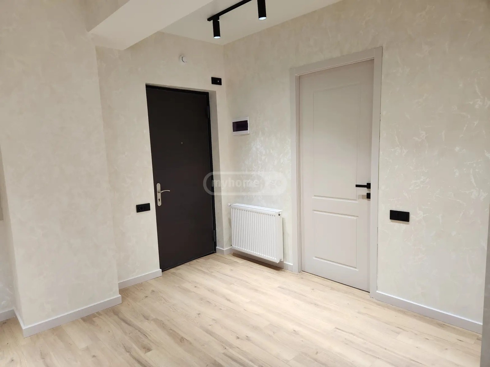 დემეტრე თავდადებულის ქუჩა 40 - 4 rooms