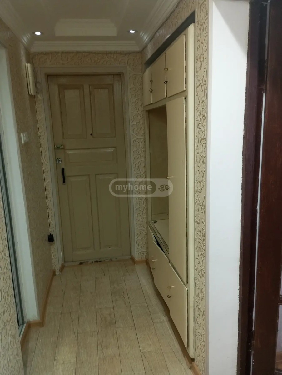 წმინდა ნინოს ქ. 1 - 2 rooms