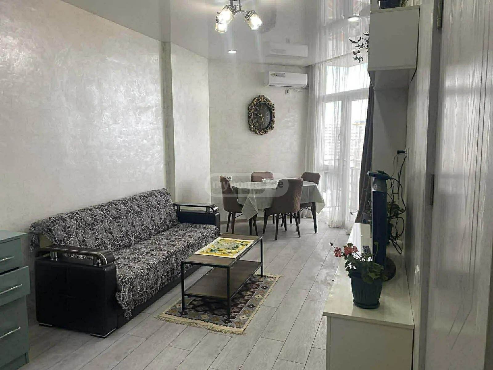 პუშკინის ქ. 13 - 3 rooms