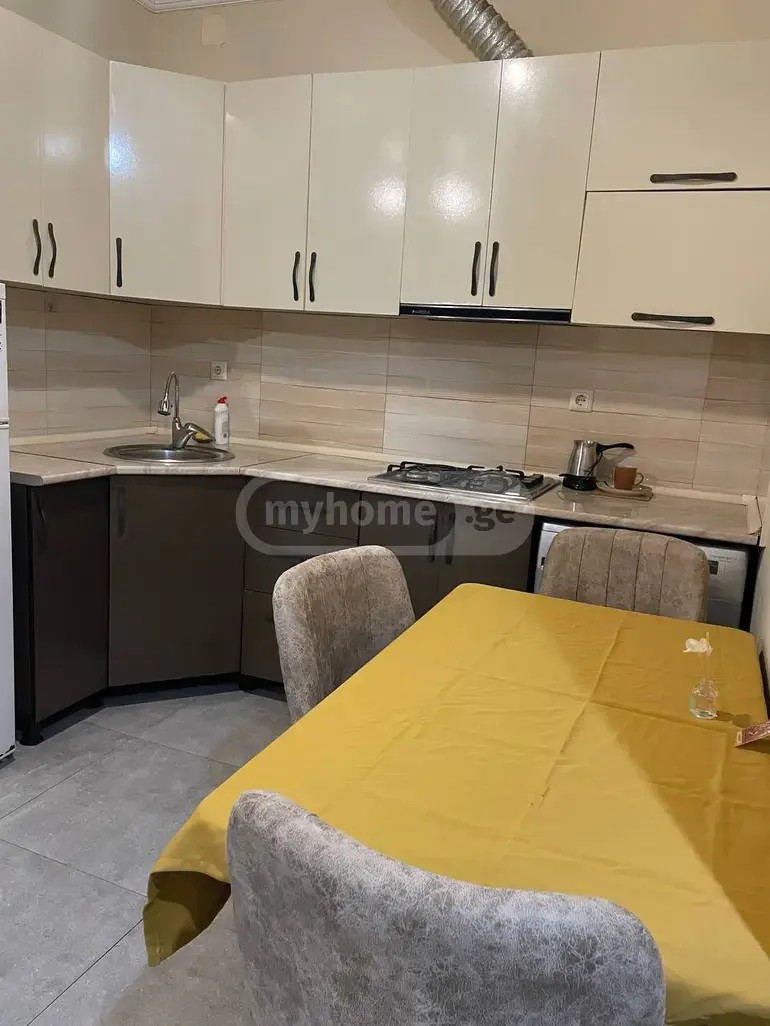 ფარნავაზ მეფის ქ. 141 - 3 rooms
