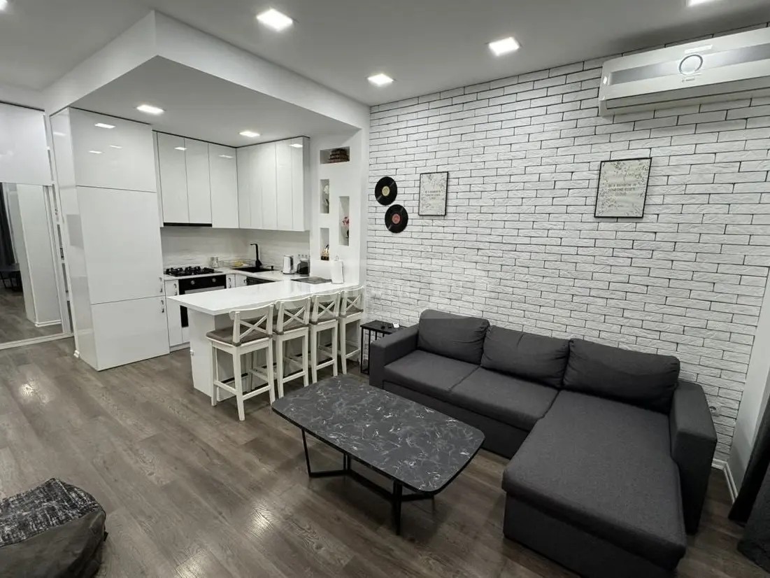 კლდიაშვილი დ. ქ. 14 - 3 rooms