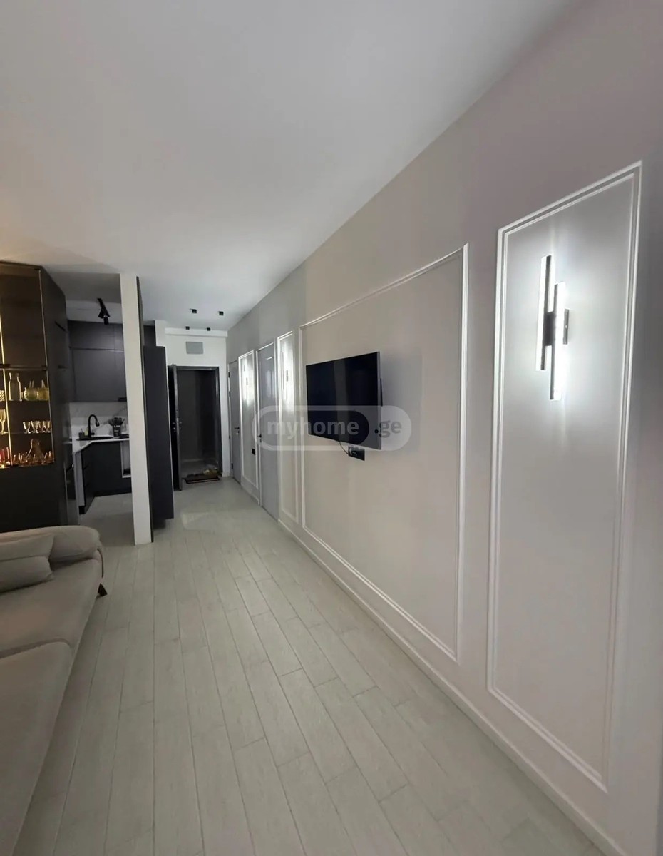 აბუსერიძე ტ. ქ. 45 - 3 rooms