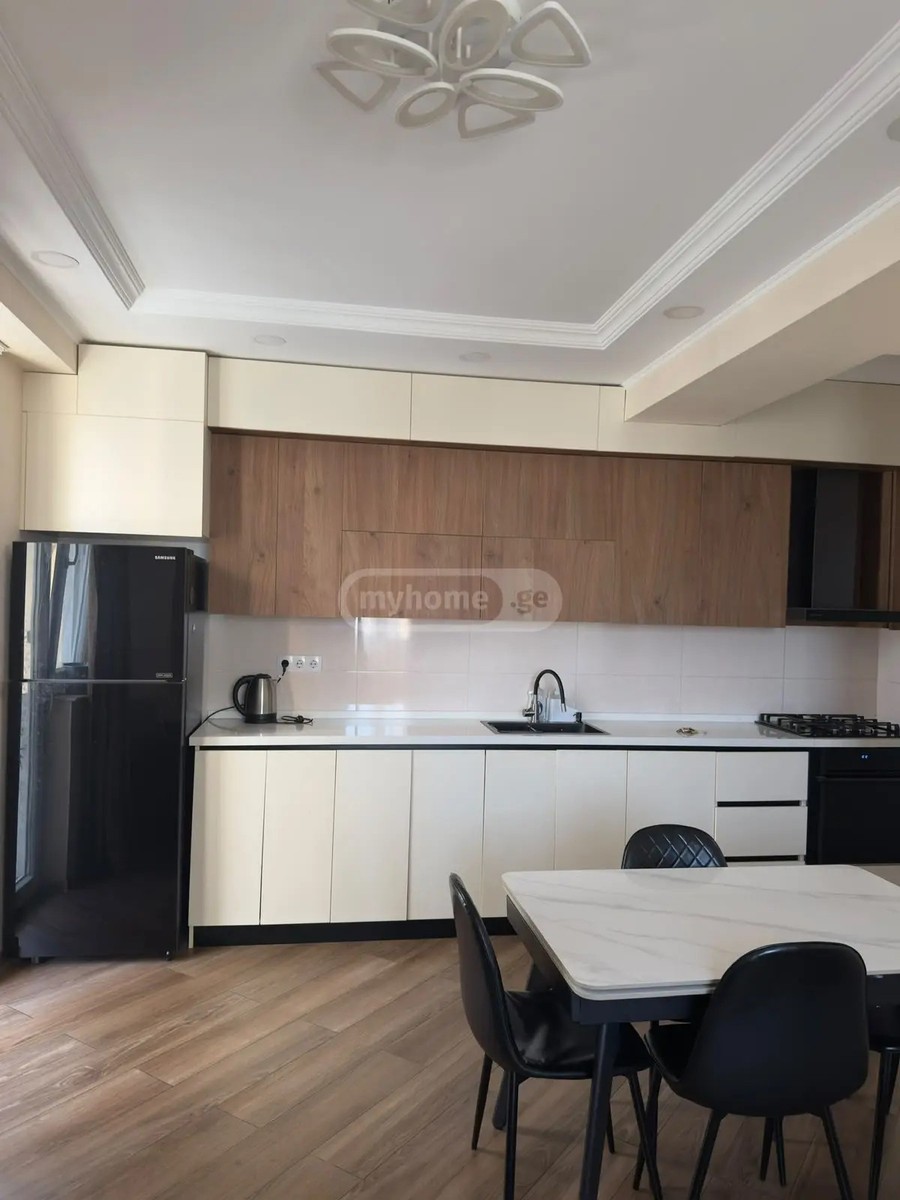 ქერჩის ქ. 34 - 4 rooms