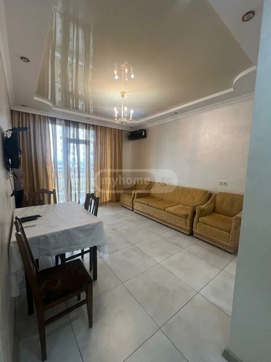 ლეონიძის ქ.  - 3 rooms