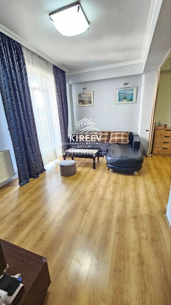 ხიმშიაშვილი ს. ქ. 21 - 2 rooms