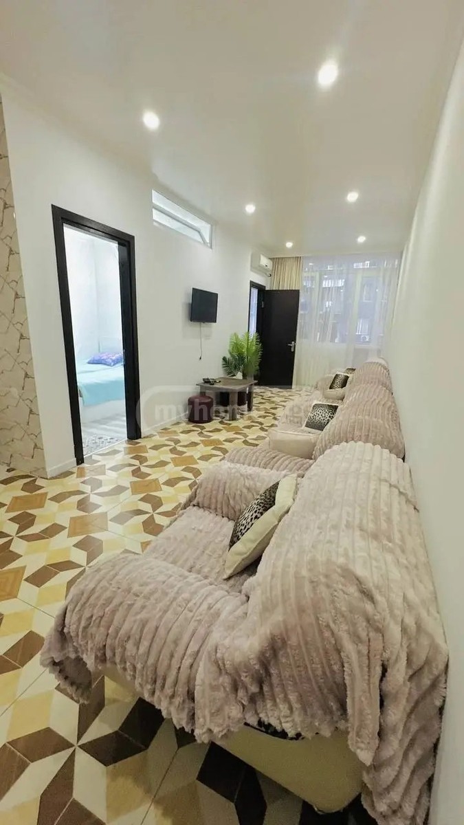 კახაბერის ქ. 6 - 3 rooms