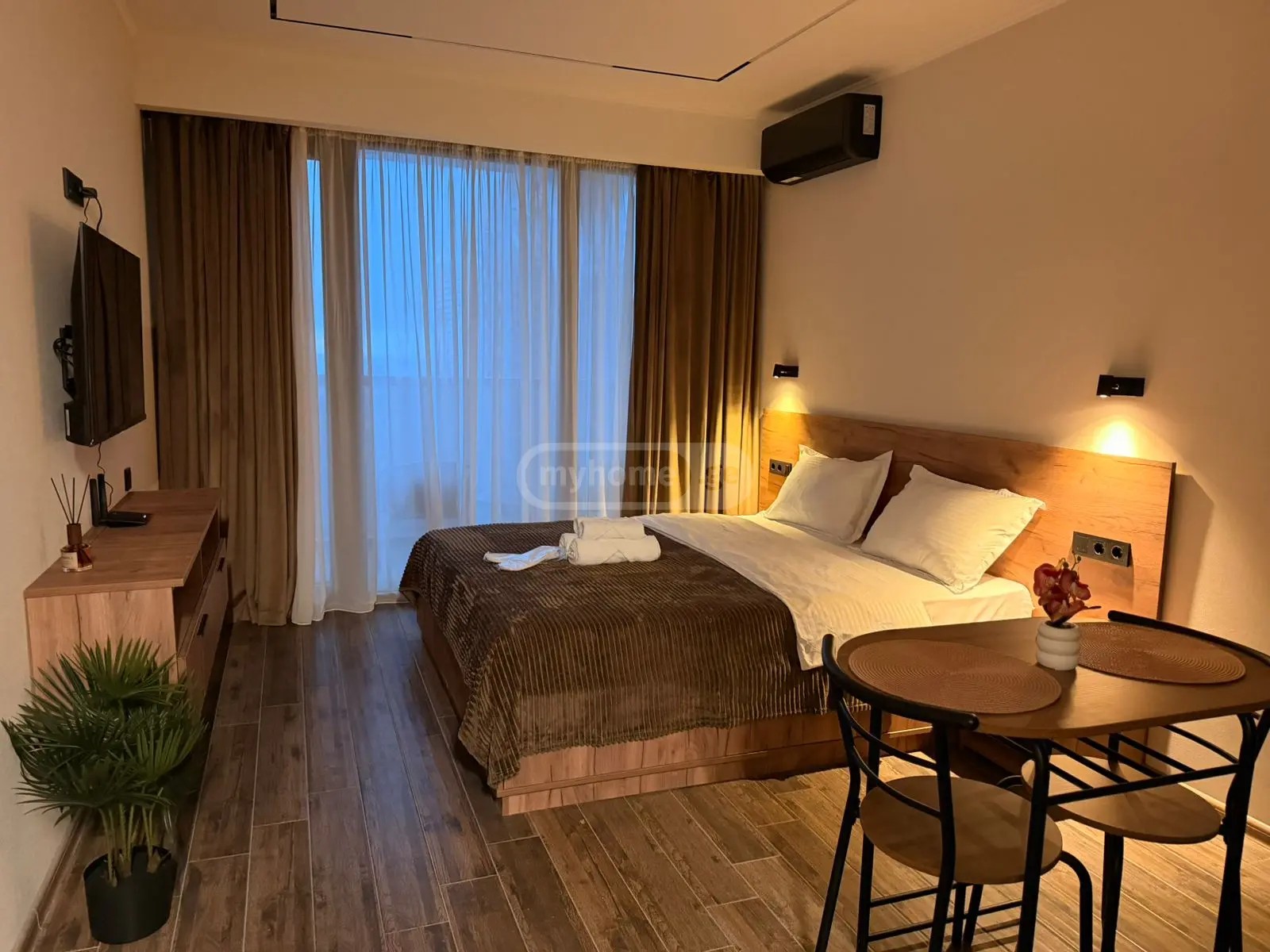აბუსერიძე ტ. ქ. 13 - 1 rooms
