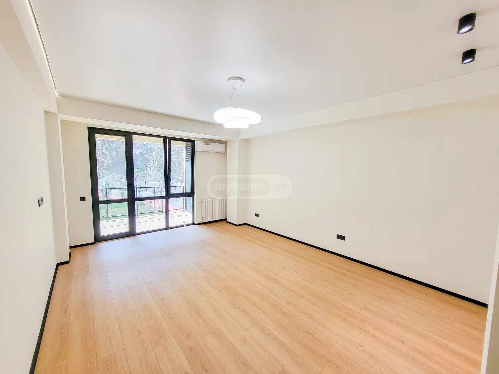 ნადიკვარის დასახლების ქ.  - 3 rooms