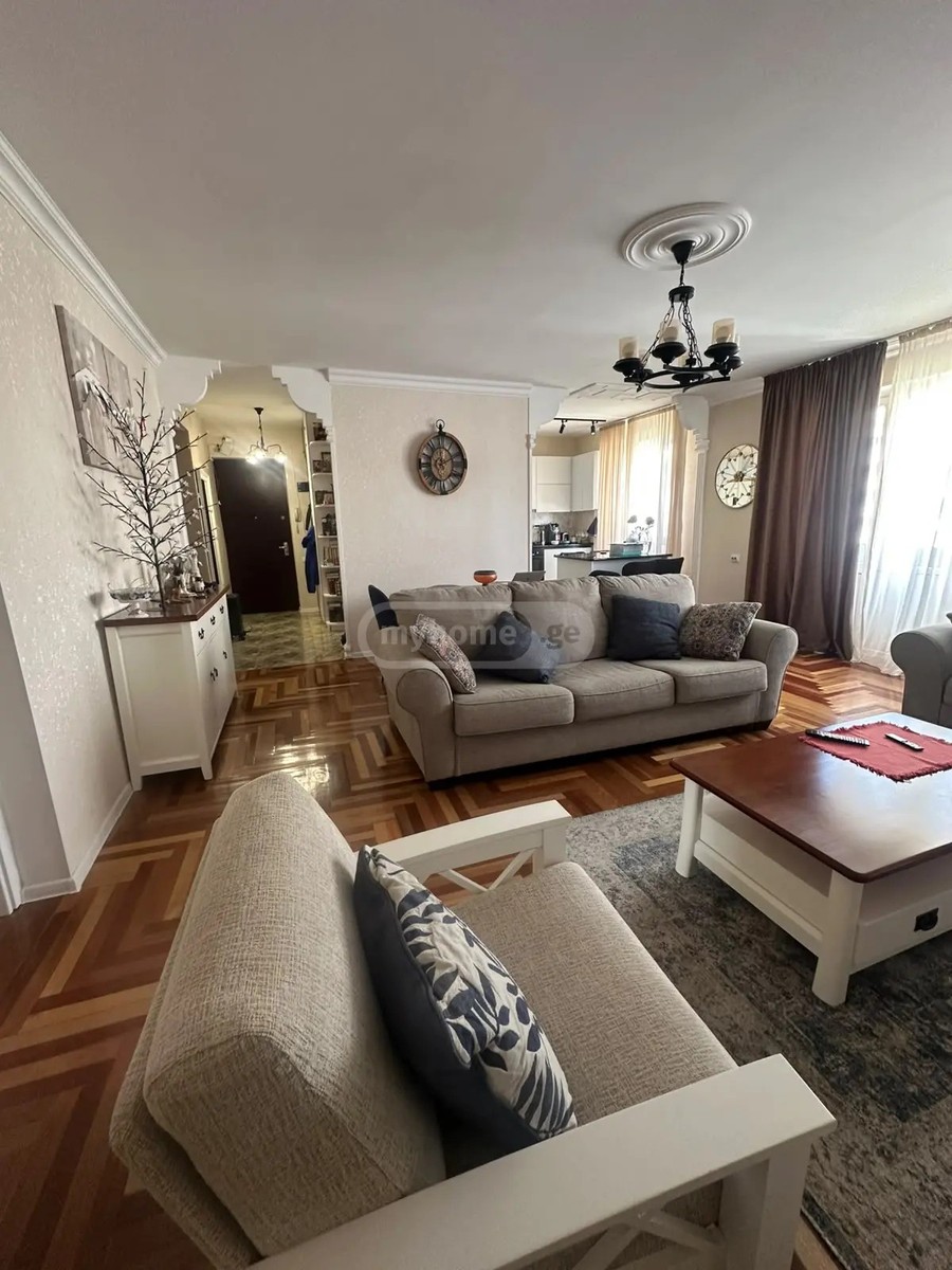 პეტრიწის ქ.  - 4 rooms