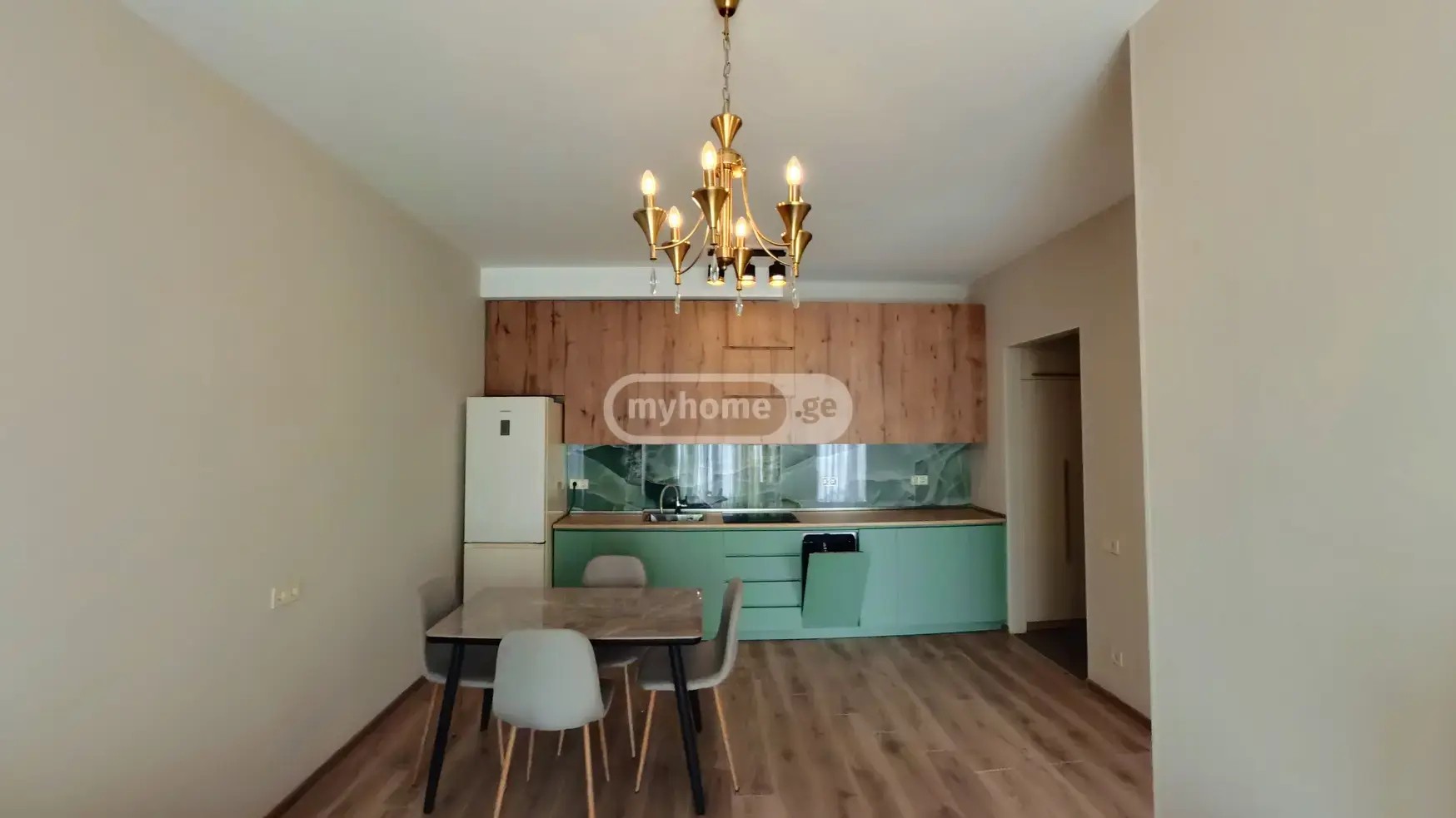 ვოლსკი გრ. ქ.  - 3 rooms
