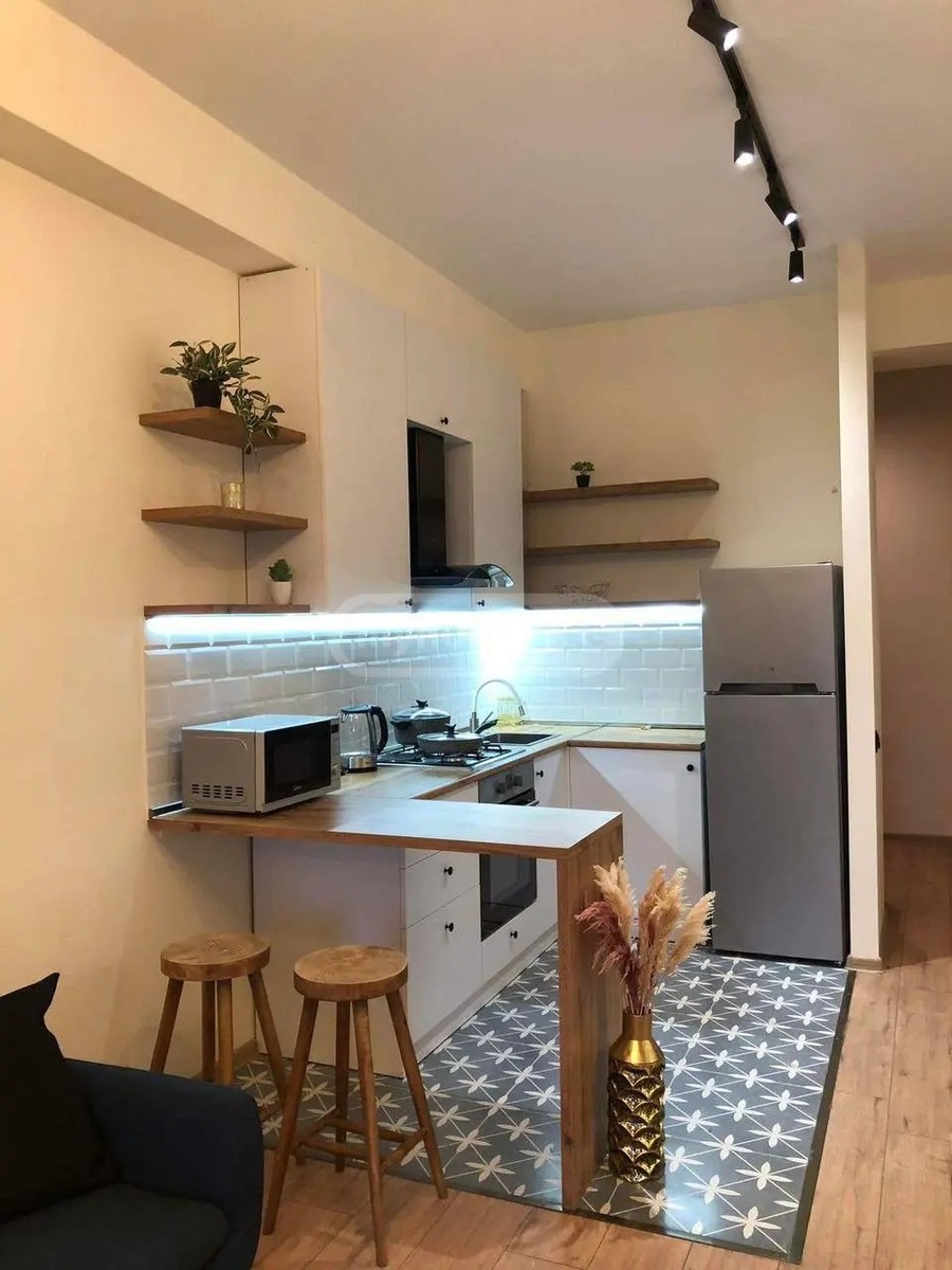პოლიტკოვსკაია ა. ქ. (ჯიქია) 4 - 3 rooms