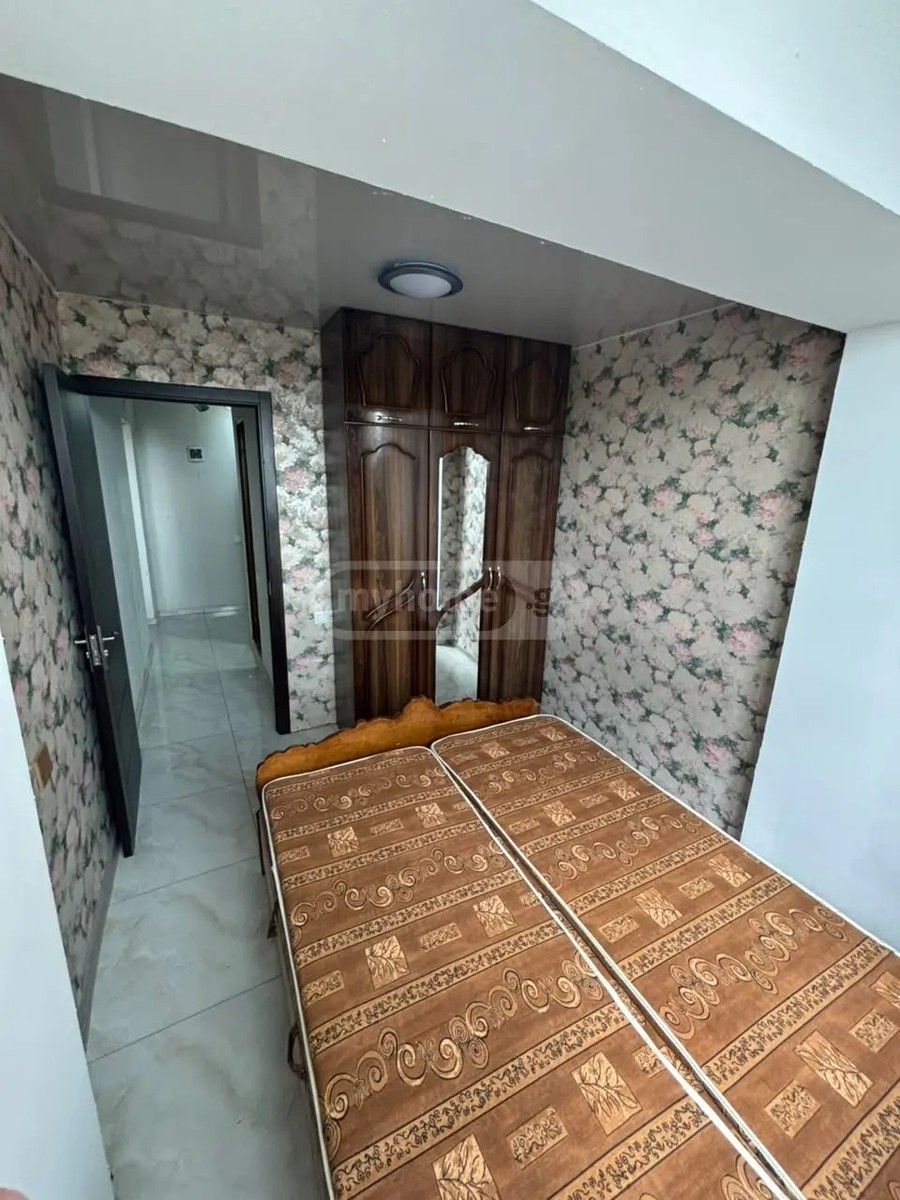 9 აპრილის ქ.  - 2 rooms