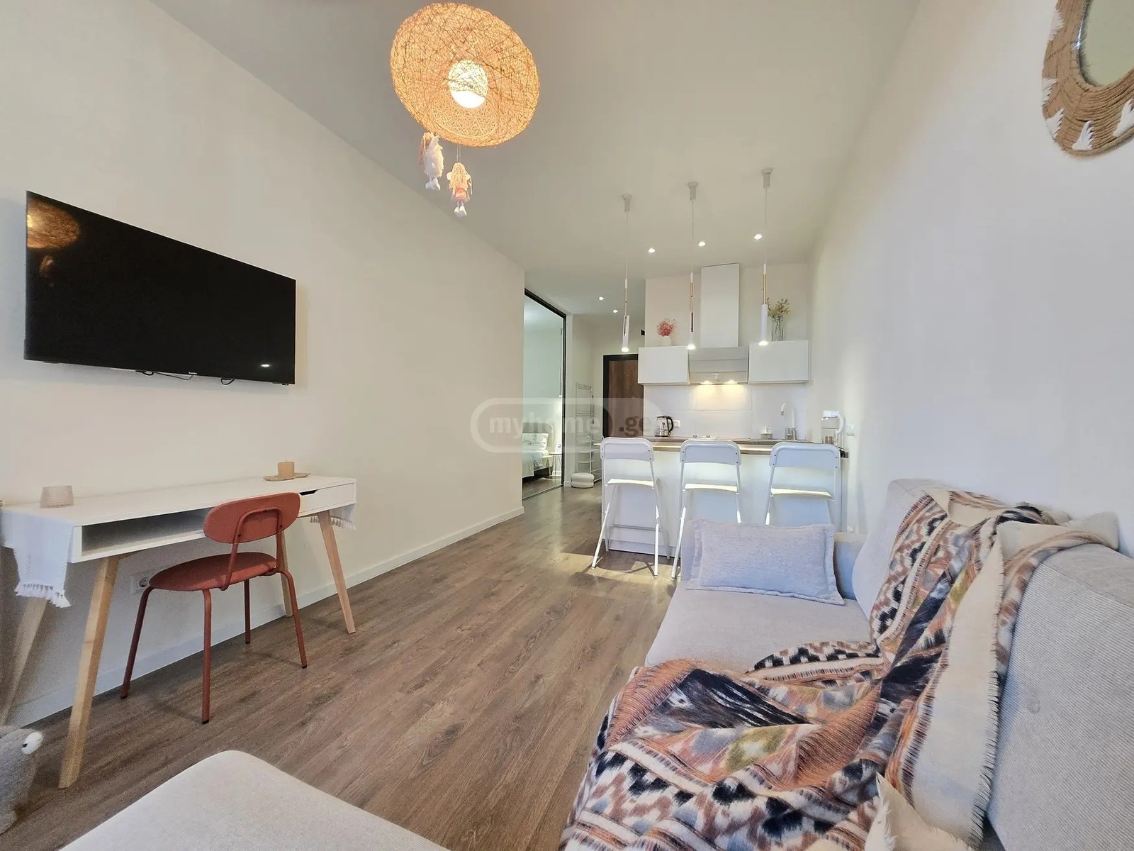 ფიროსმანის ქ. 17 - 2 rooms