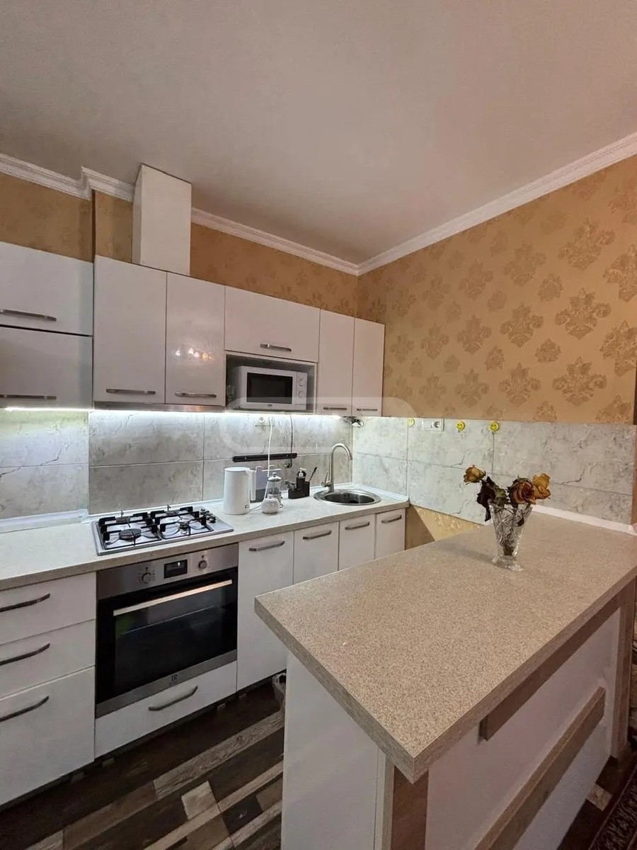 ფიროსმანი ნ. ქ. 16 - 4 rooms