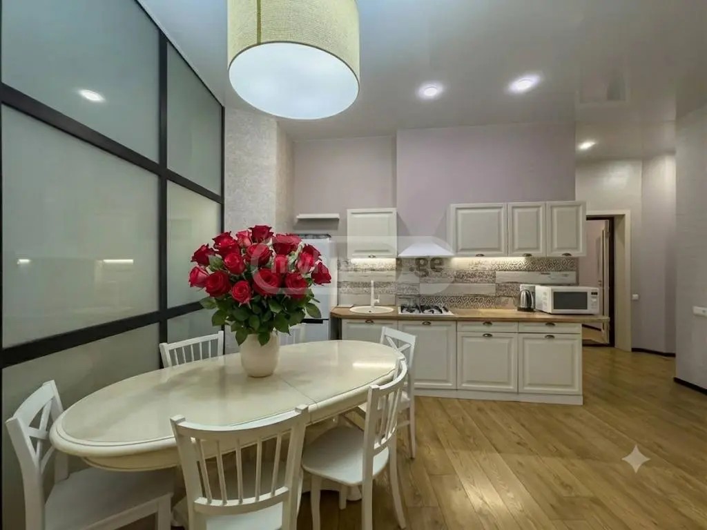 რამიშვილი ნ. ქ. 22 - 4 rooms