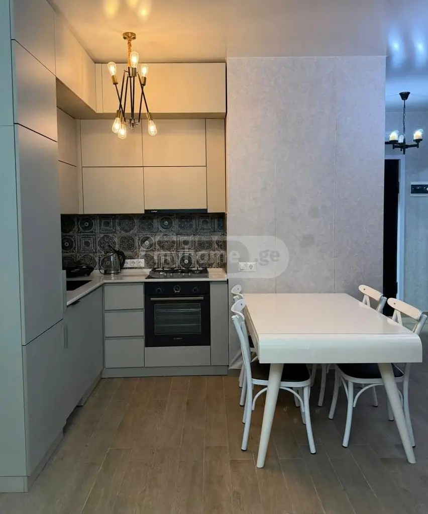 გუდიაშვილი ლ. ქ. 16 - 2 rooms