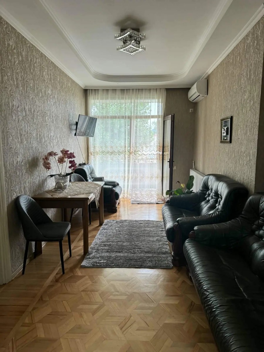 ასათიანი ლ. ქუჩა 119 - 4 rooms