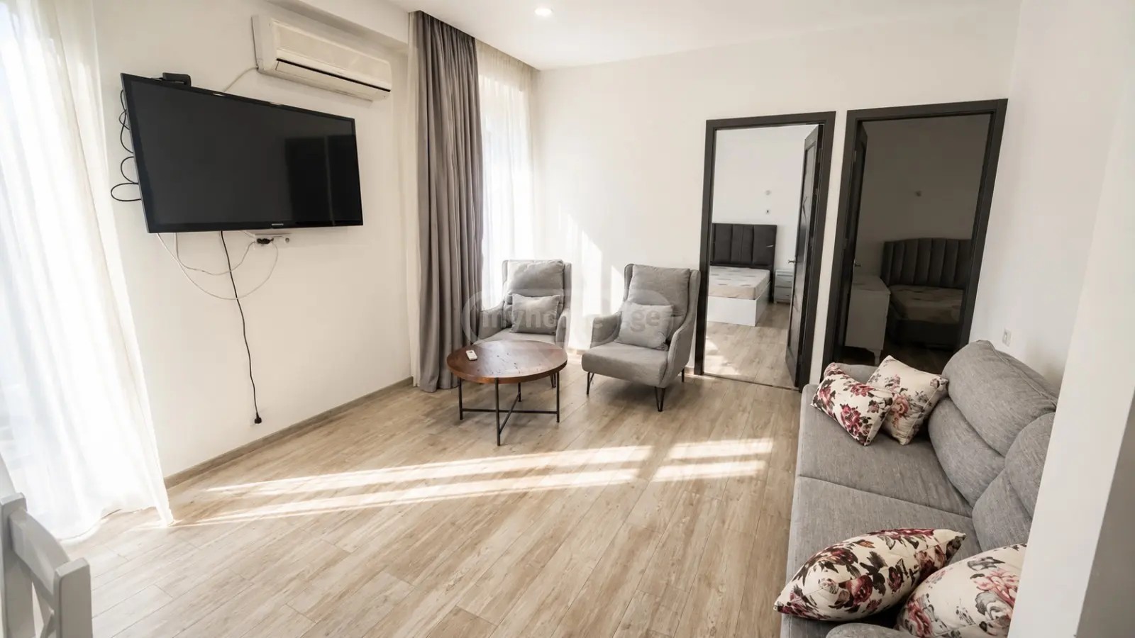 წმინდა მოწამე ვასილისკოს ქ. 3ა - 3 rooms