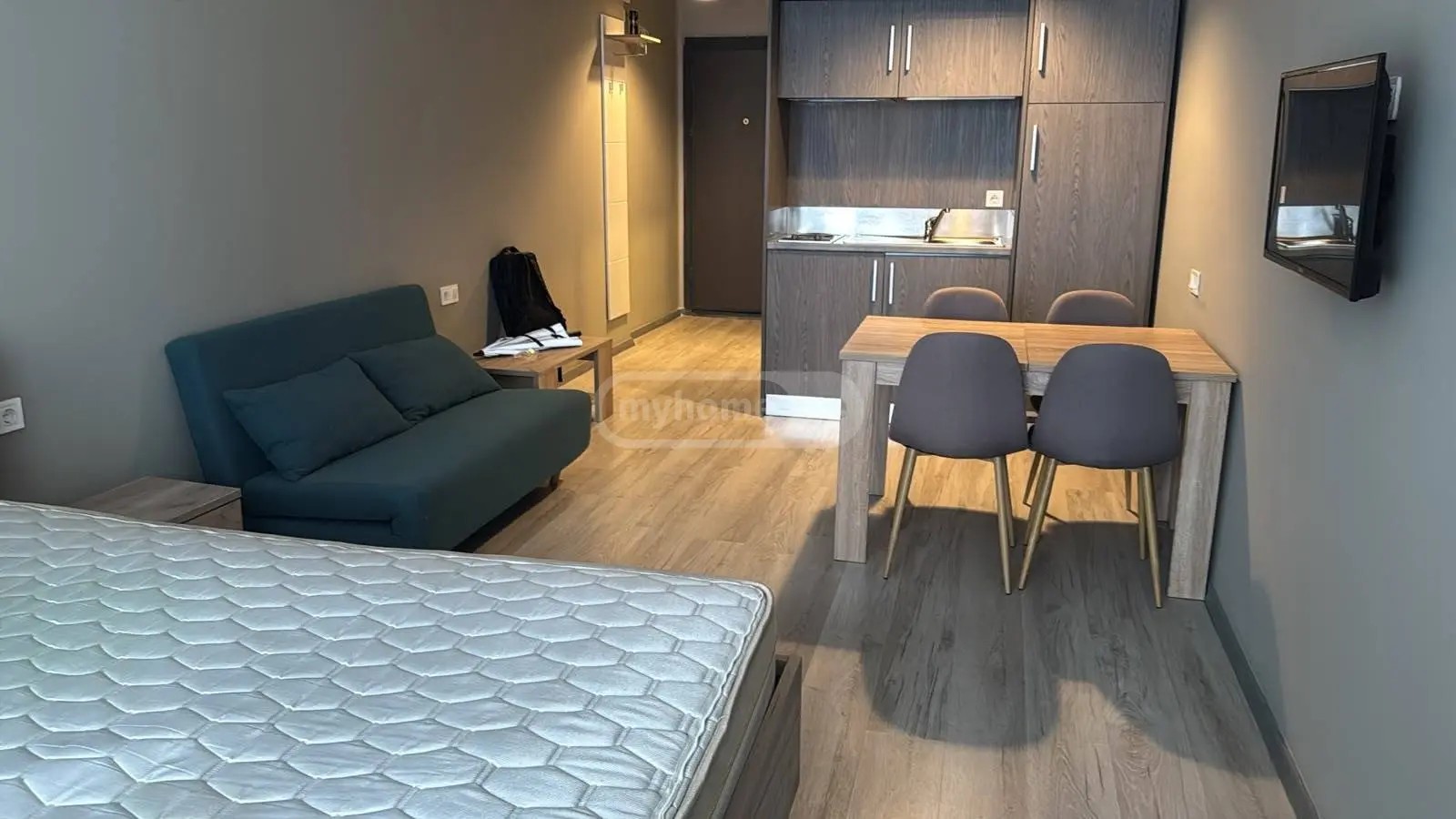 ანგისის 3 ჩიხი 10 - 1 rooms