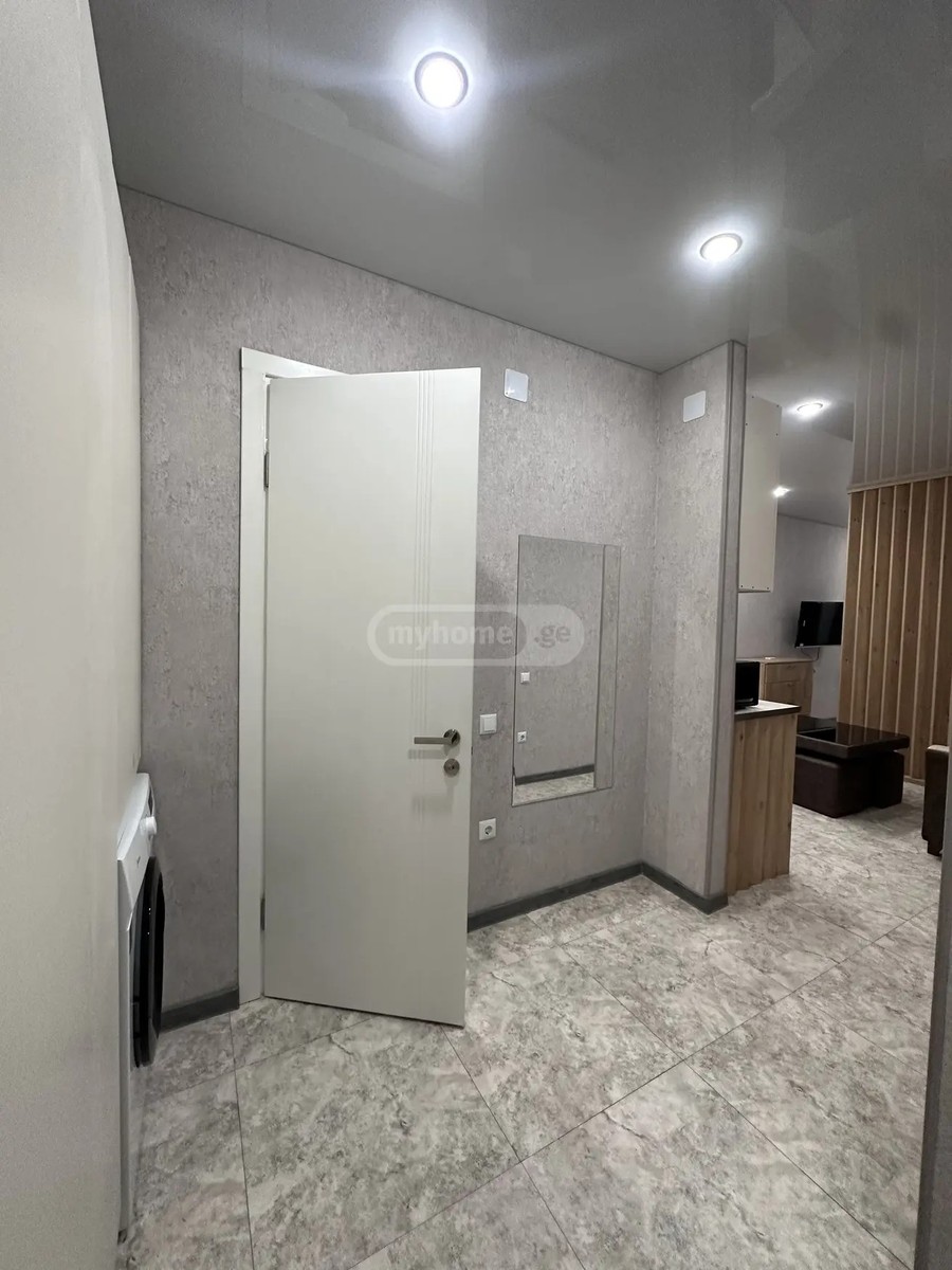 აბუსერიძე ტ. ქ. 13 - 1 rooms