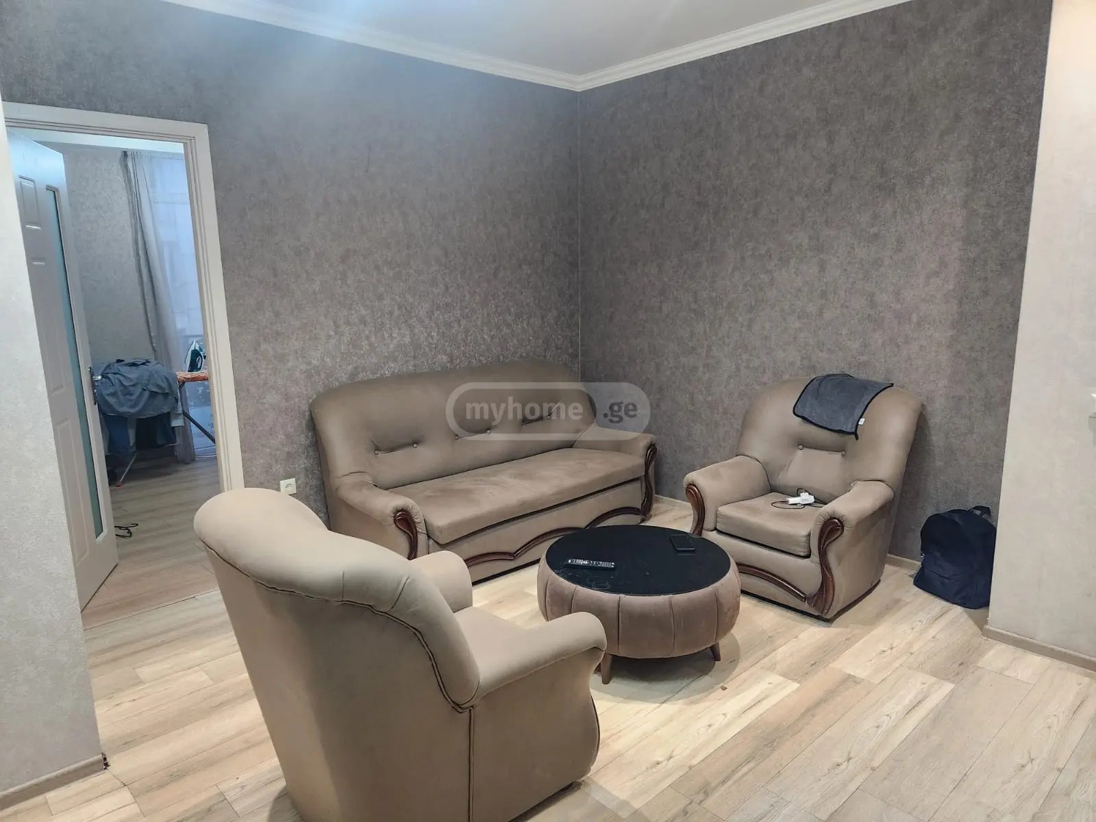 გაზაფხულის ქ. 25 - 3 rooms