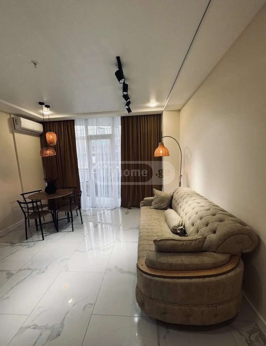კაჩინსკი ლ. და მ. ქ. 19 - 3 rooms