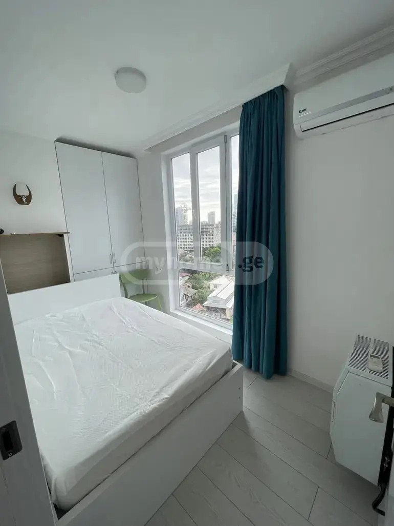 ბაგრატიონის ქუჩა 198 - 2 rooms
