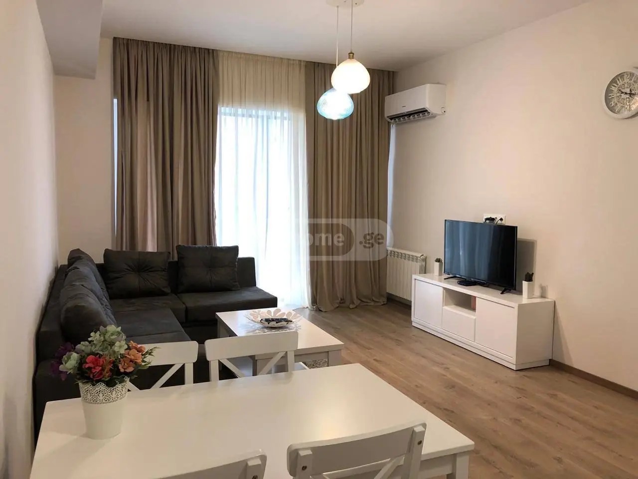 ყაზბეგის გამზ. 15 - 2 rooms