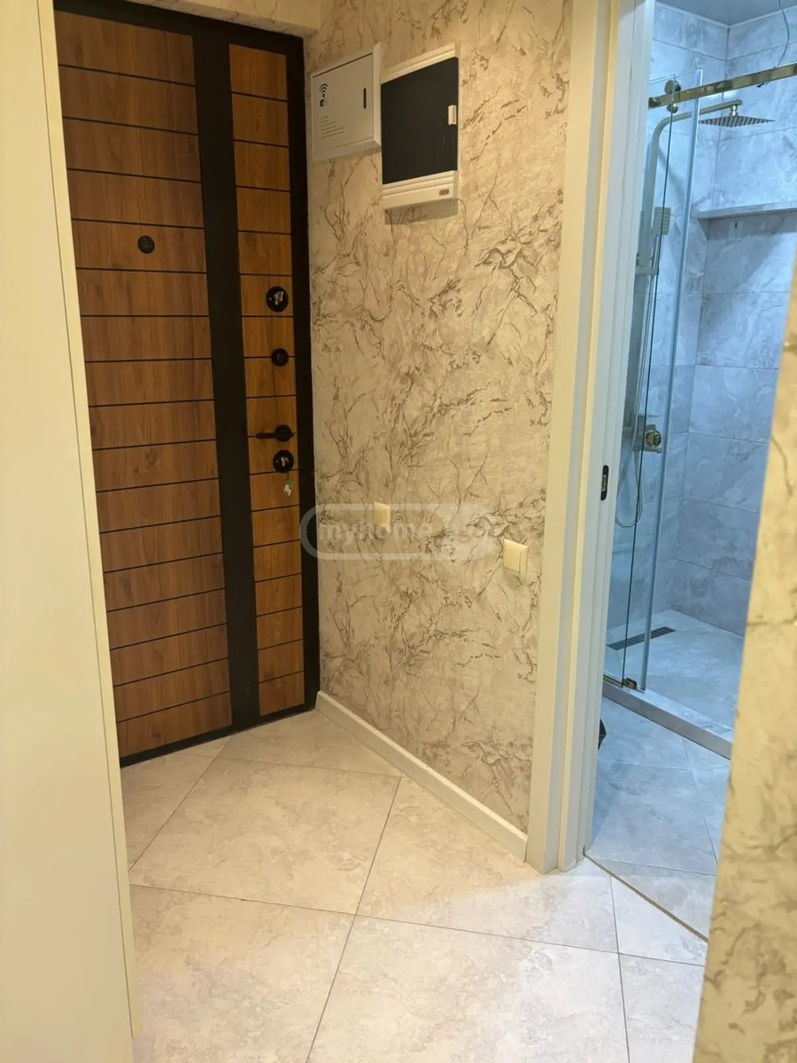 ანგისის ქ.  - 3 rooms