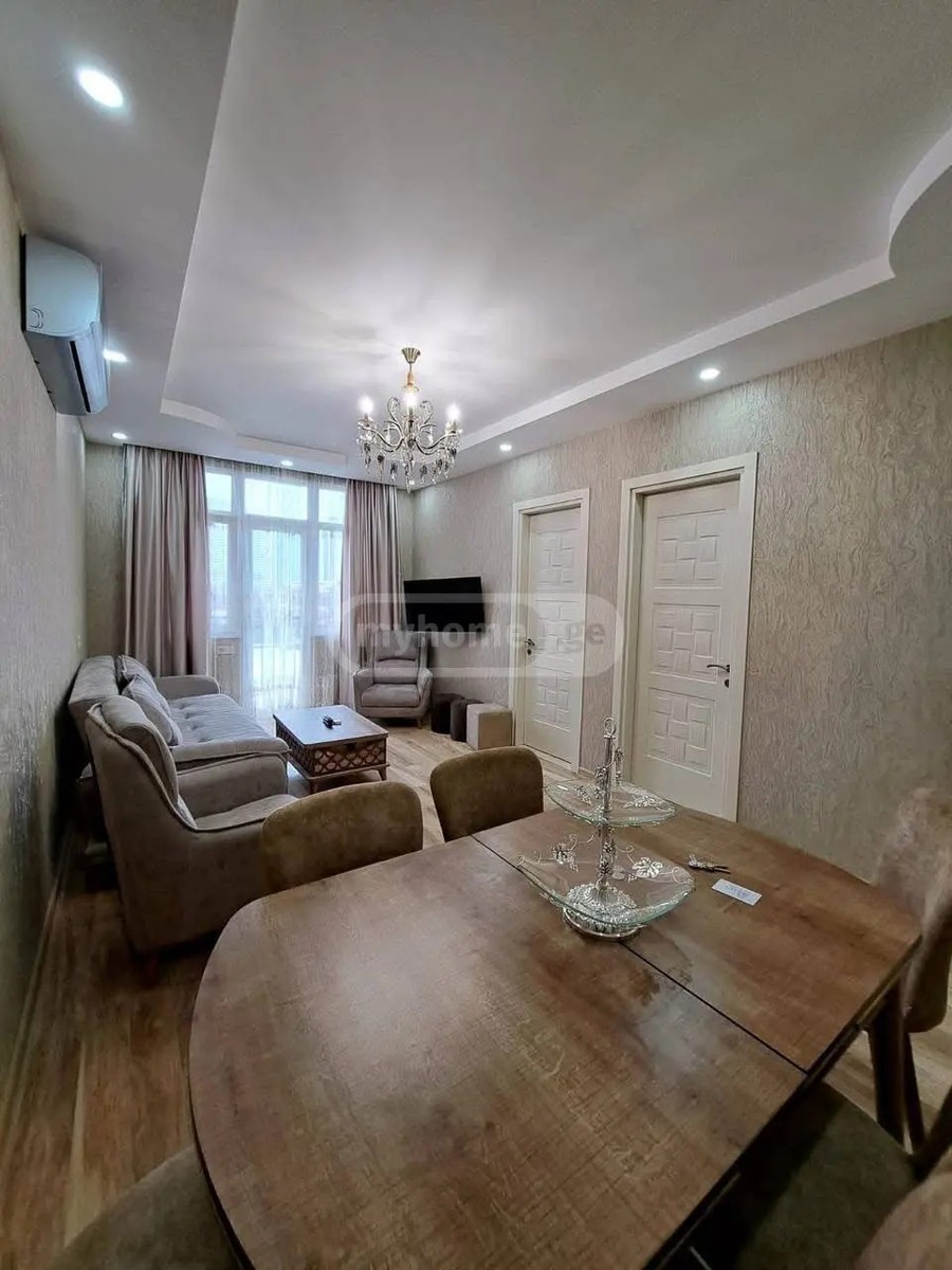 გრიბოედოვი ა. ქ. 43 - 3 rooms