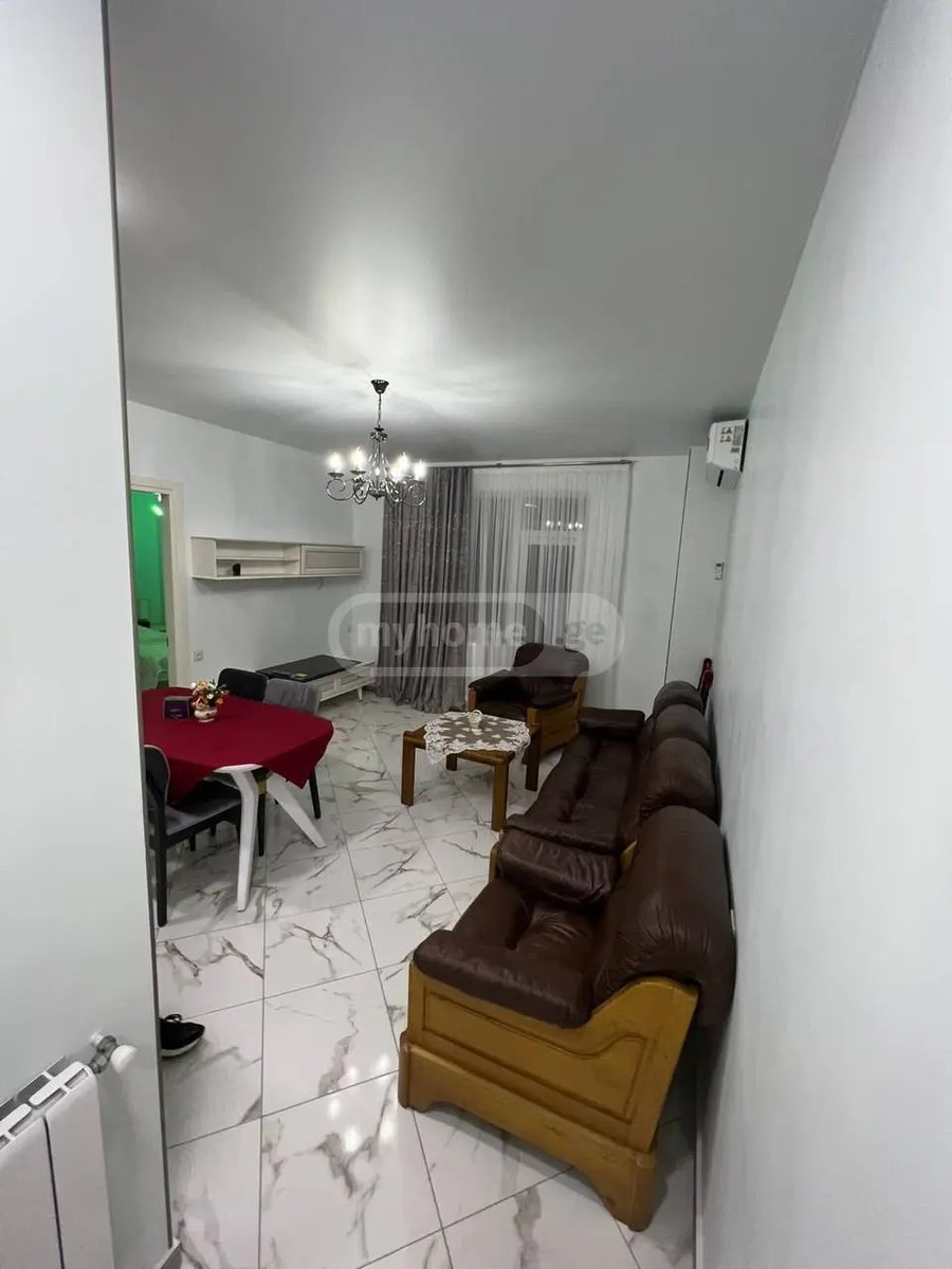 ანგისის ქ. 50 - 3 rooms