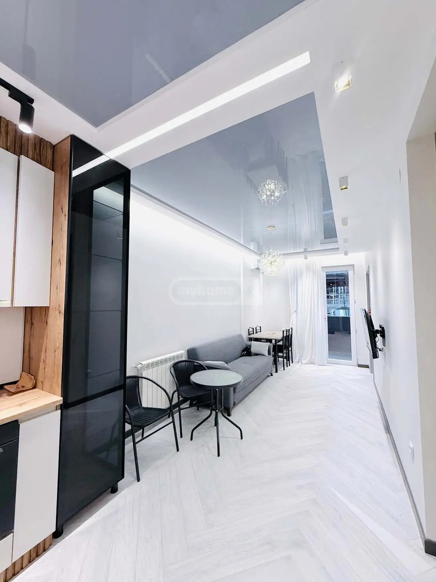 აბუსერიძე ტ. ქ. 45 - 3 rooms