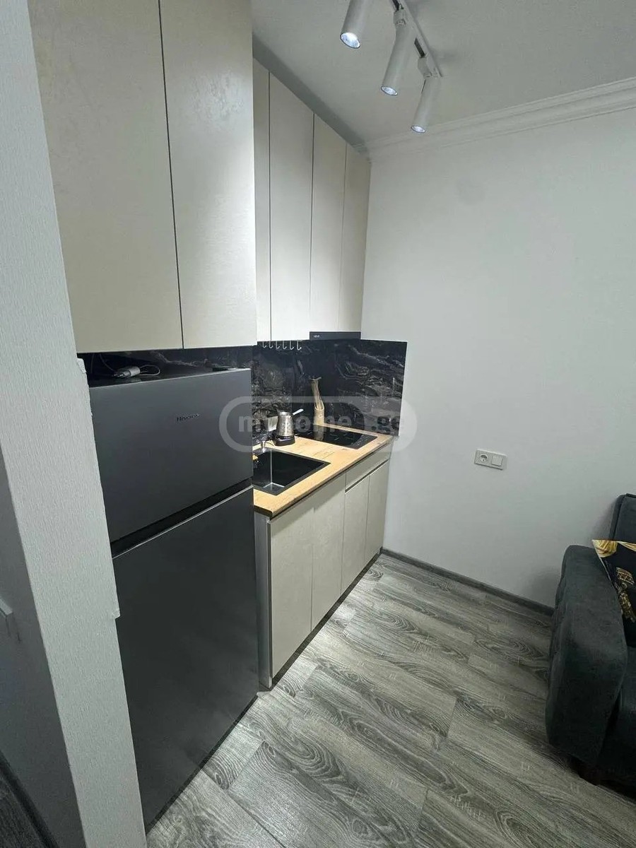 ლორთქიფანიძე გრ. ქ. 24 - 1 rooms