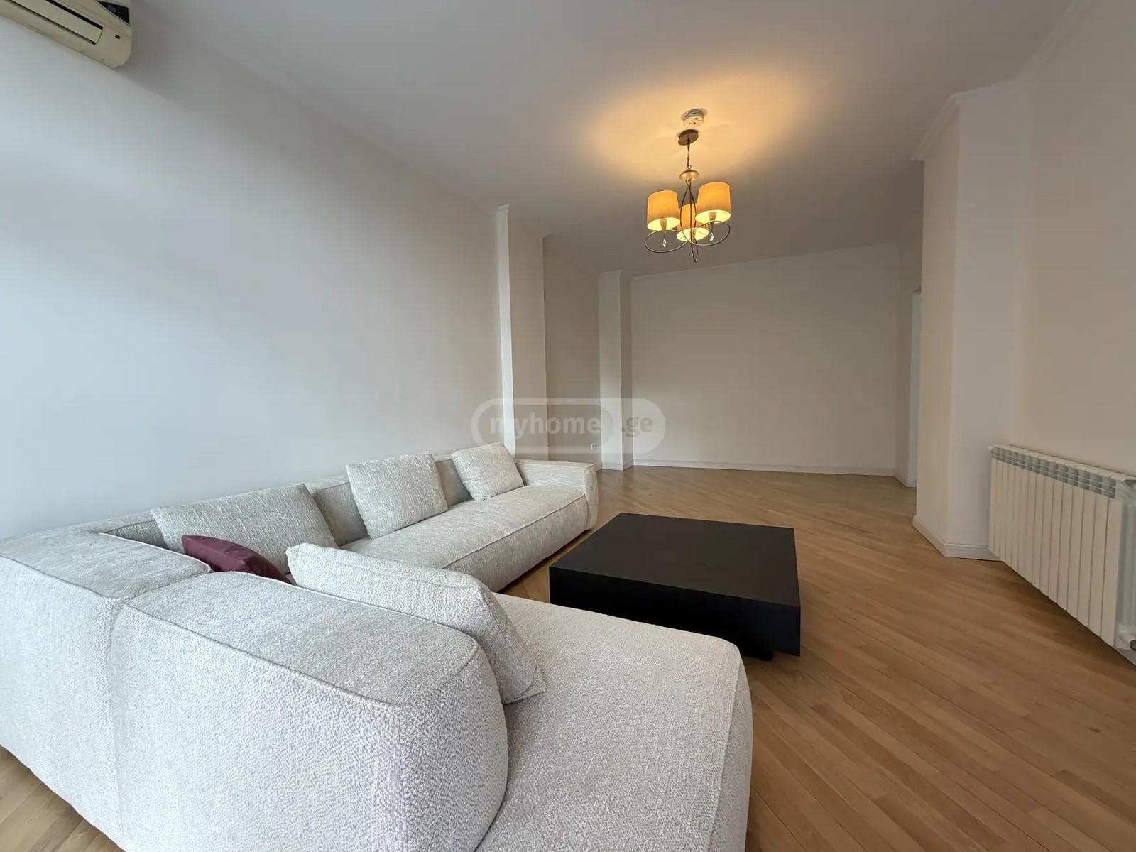 ჭავჭავაძე ი. გამზირი 33 - 3 rooms