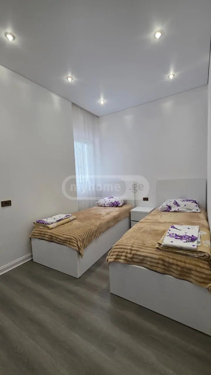 ხიმშიაშვილი ს. ქ. 30 - 3 rooms