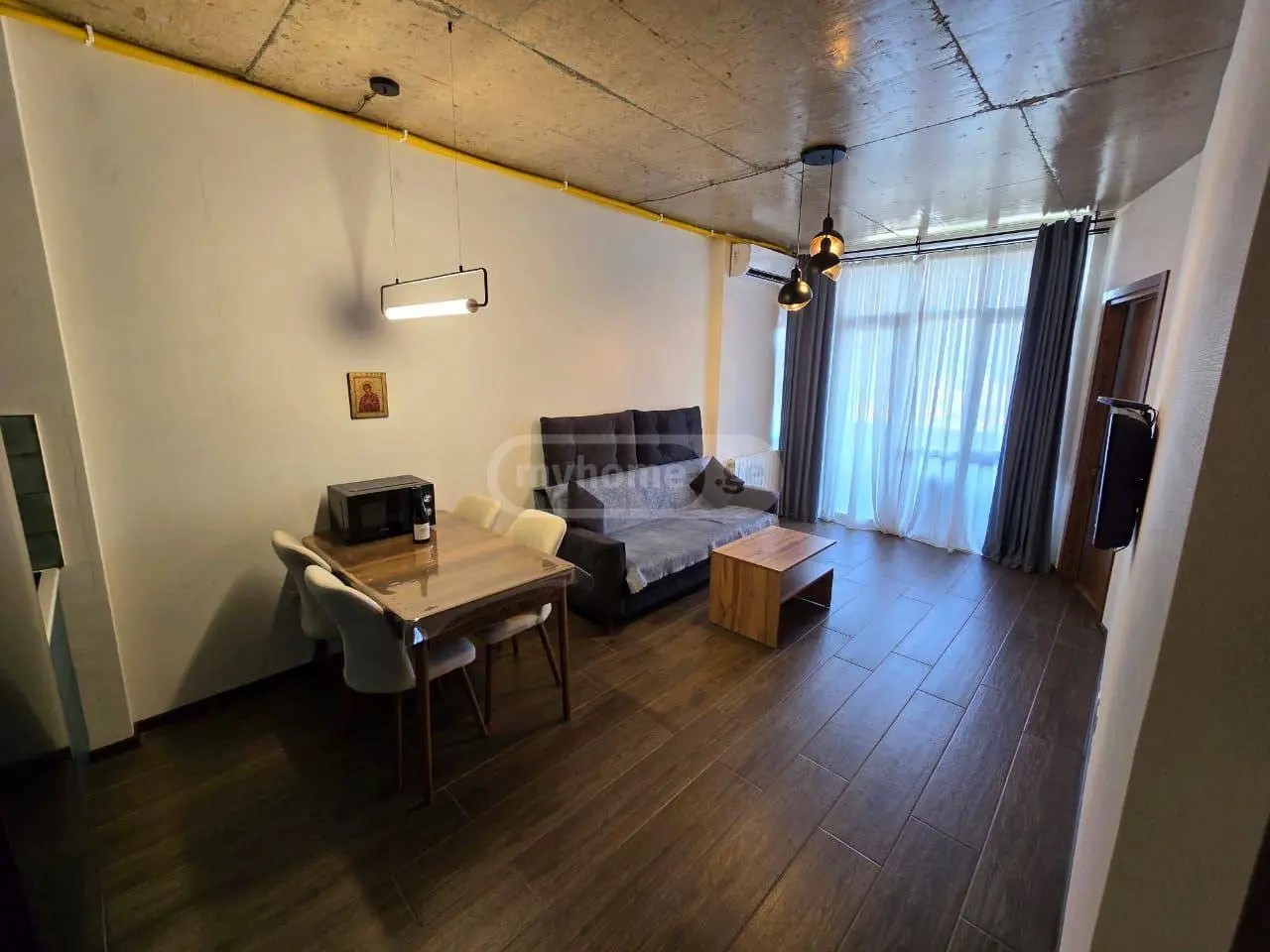 აბუსერიძე ტ. ქ. 5 - 3 rooms