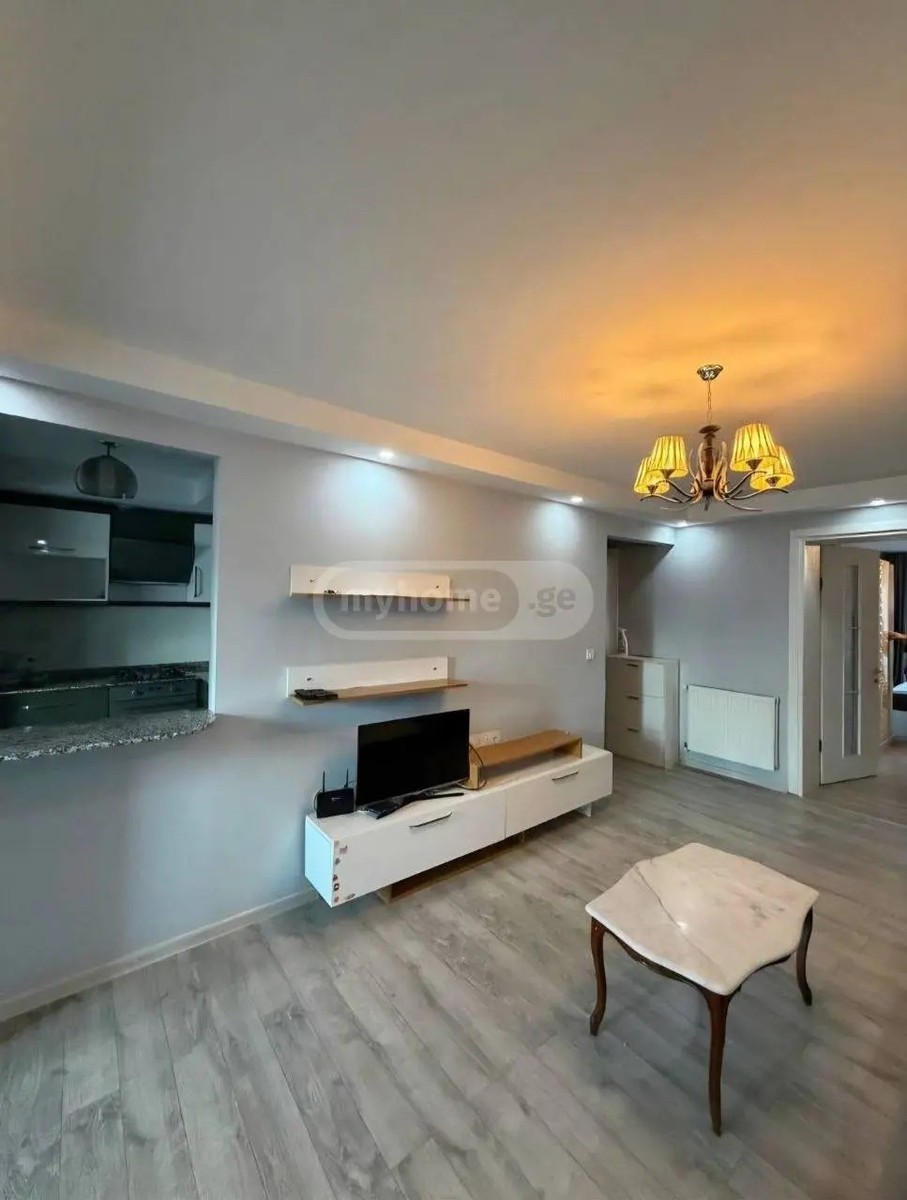 Руставели - 3 rooms