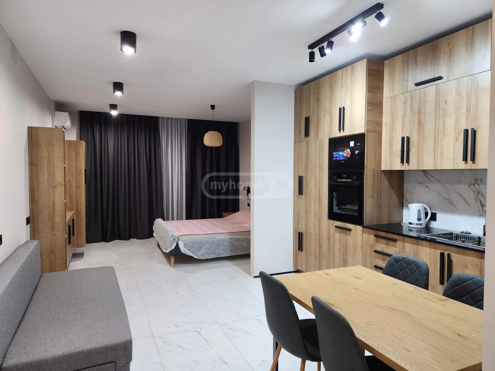 ზღვის პირის ქ. 6 - 1 rooms