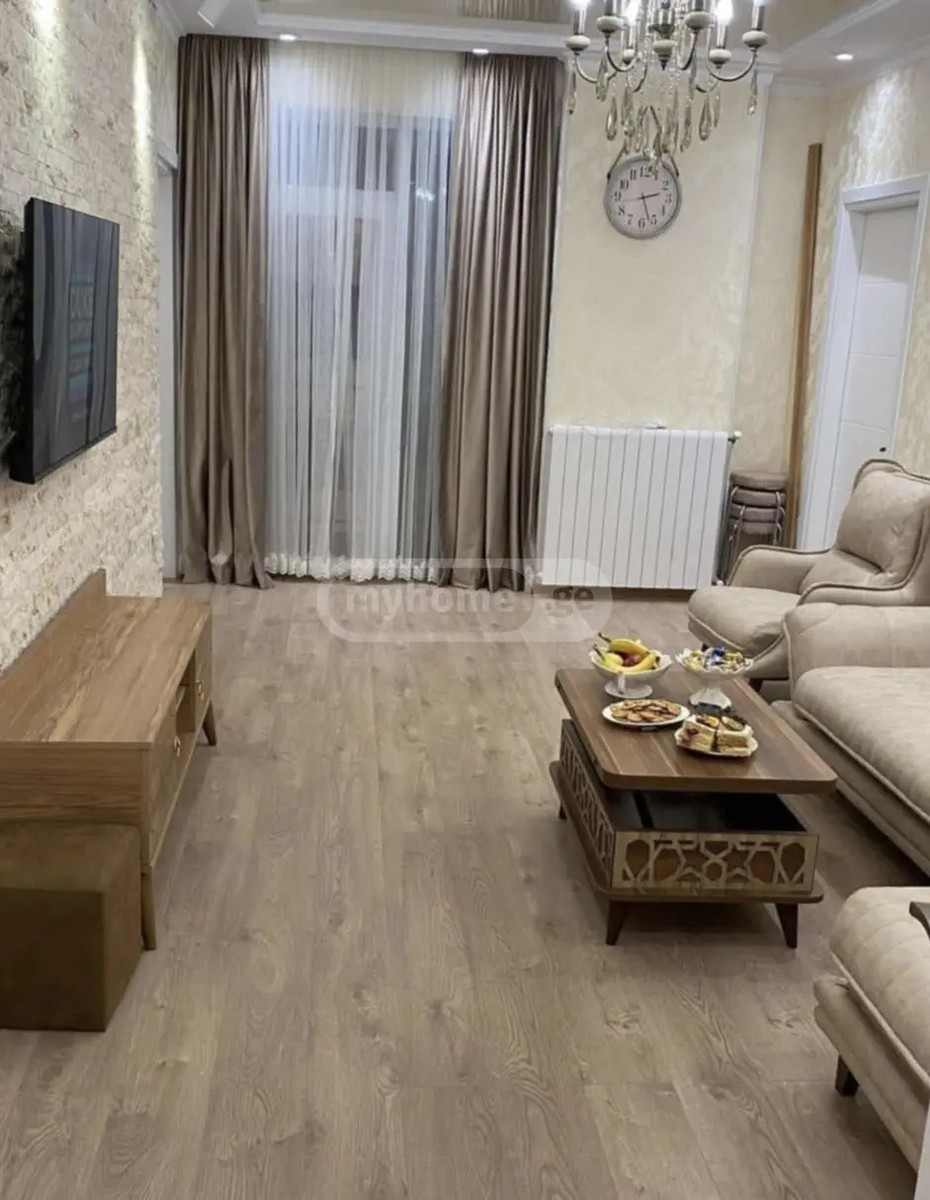 ლეონიძის ქ. 17 - 3 rooms