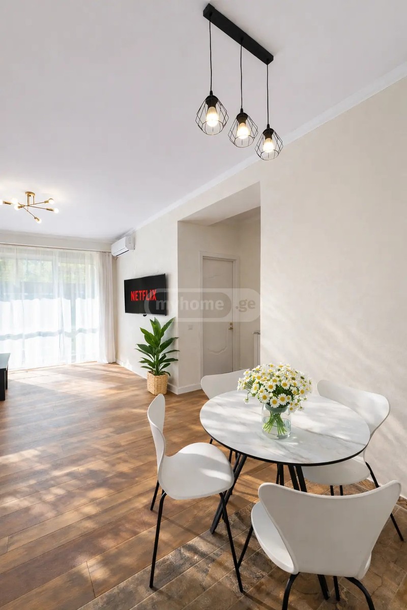 მარშალ გელოვანის გამზ.  - 3 rooms