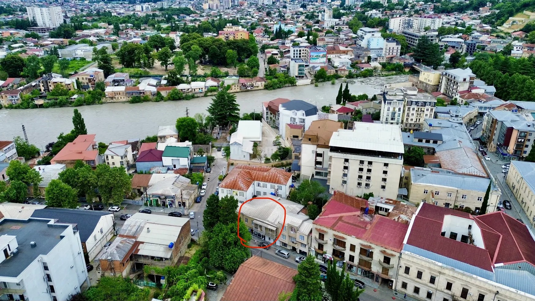 წერეთლის ქ. 18 - 4 rooms