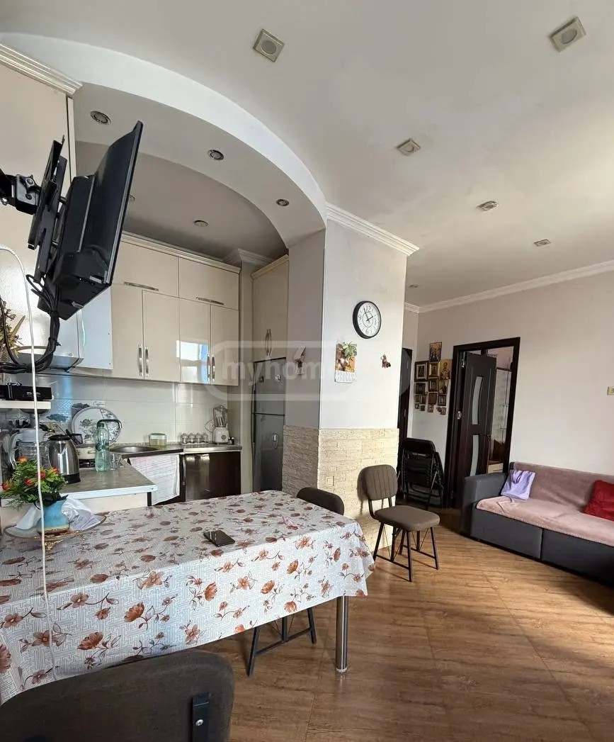 დემეტრე თავდადებულის ქ. 50 - 3 rooms