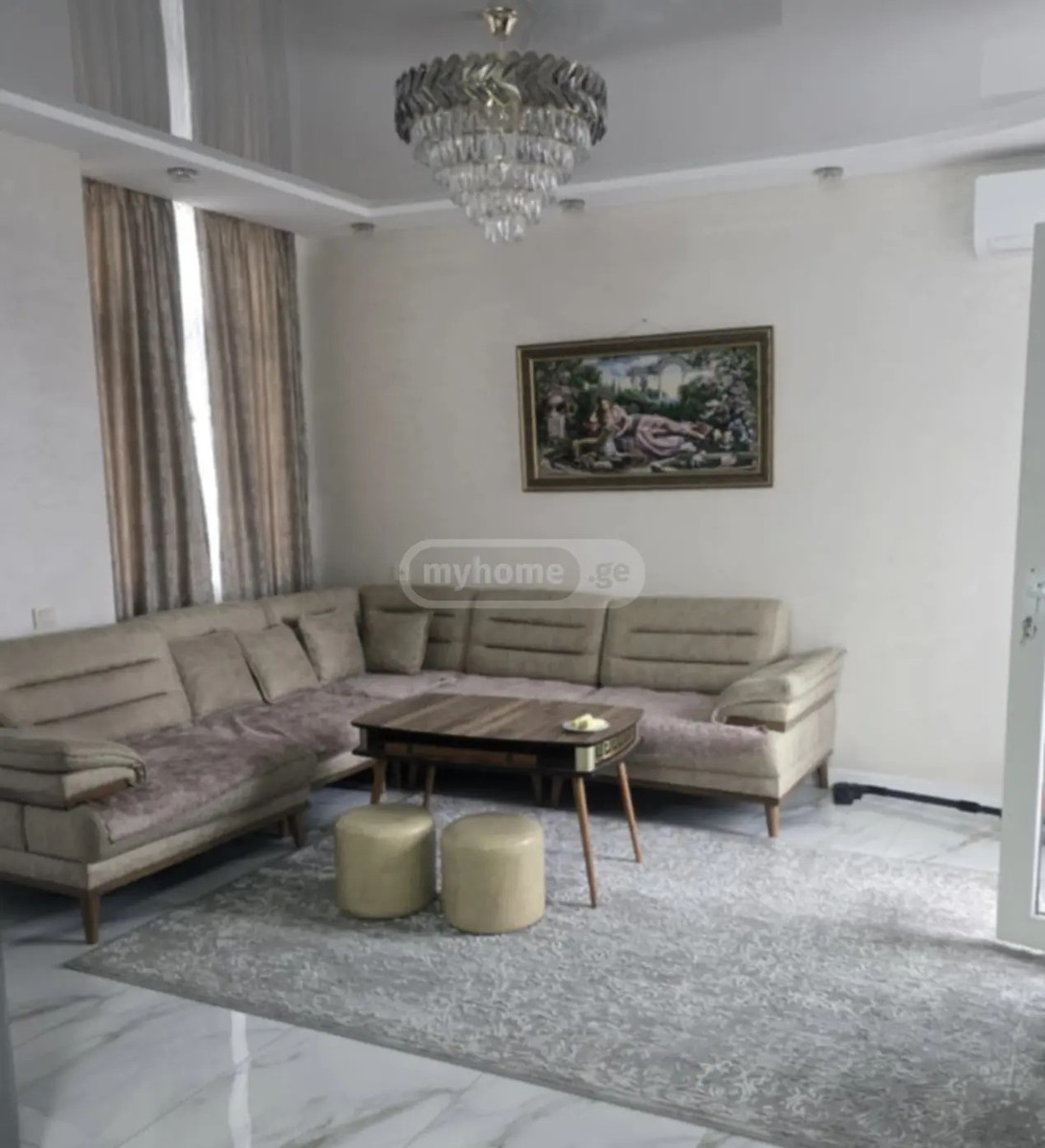 პუშკინი ა. ქ. 13 - 4 rooms