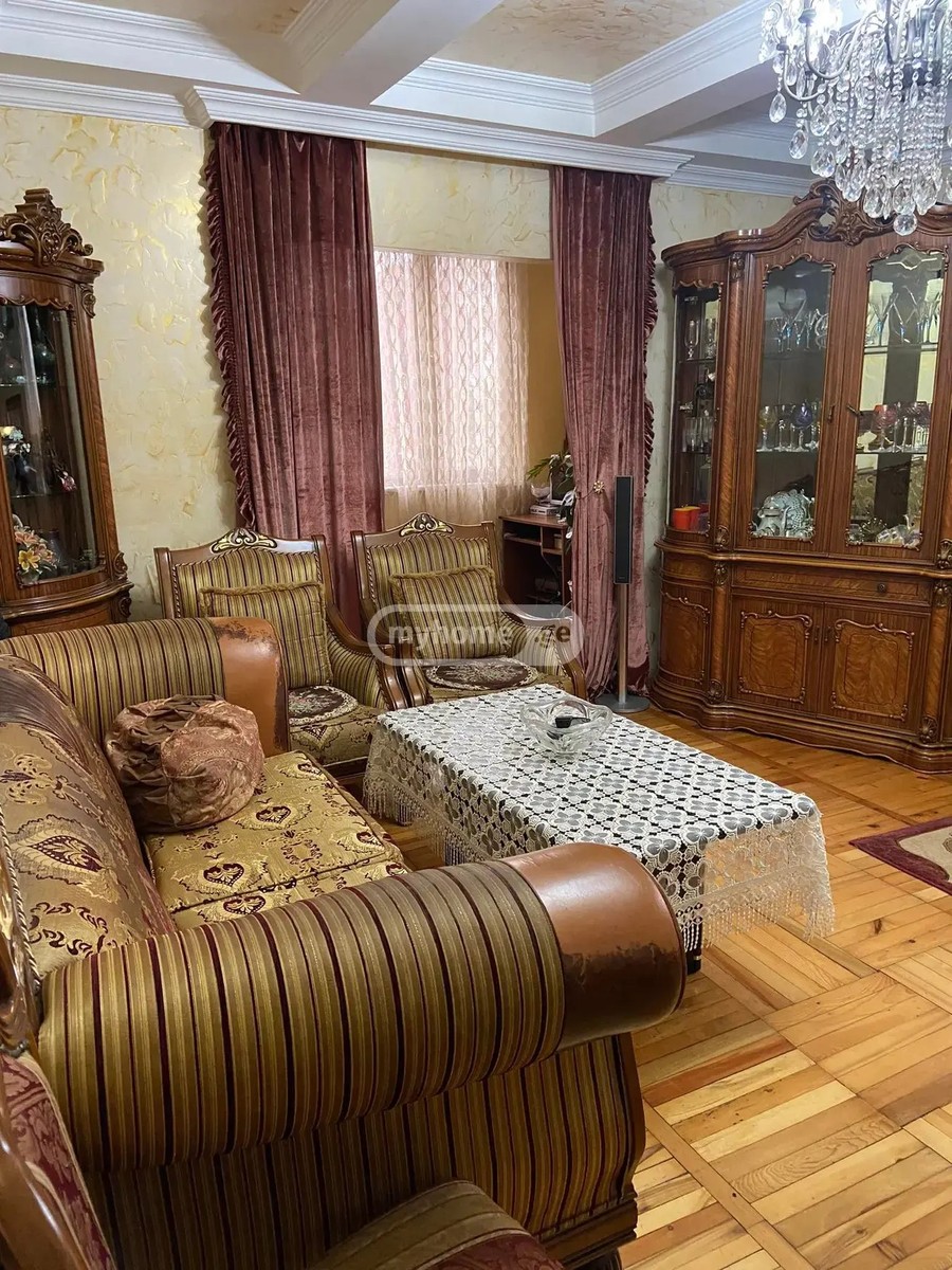 ლეონიძის ქ. 4 - 2 rooms