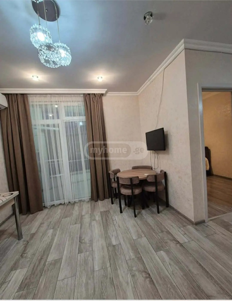 აღმაშენებლის ქ. 2 - 3 rooms