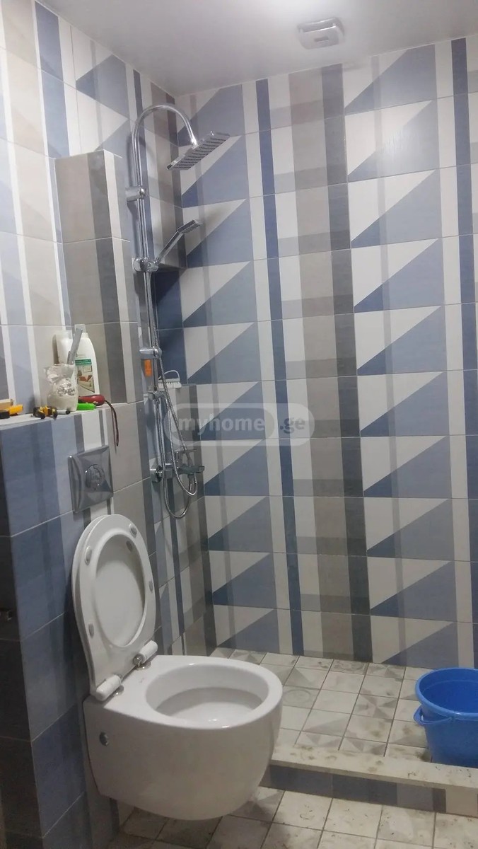 ანგისის ქ. 46 - 3 rooms