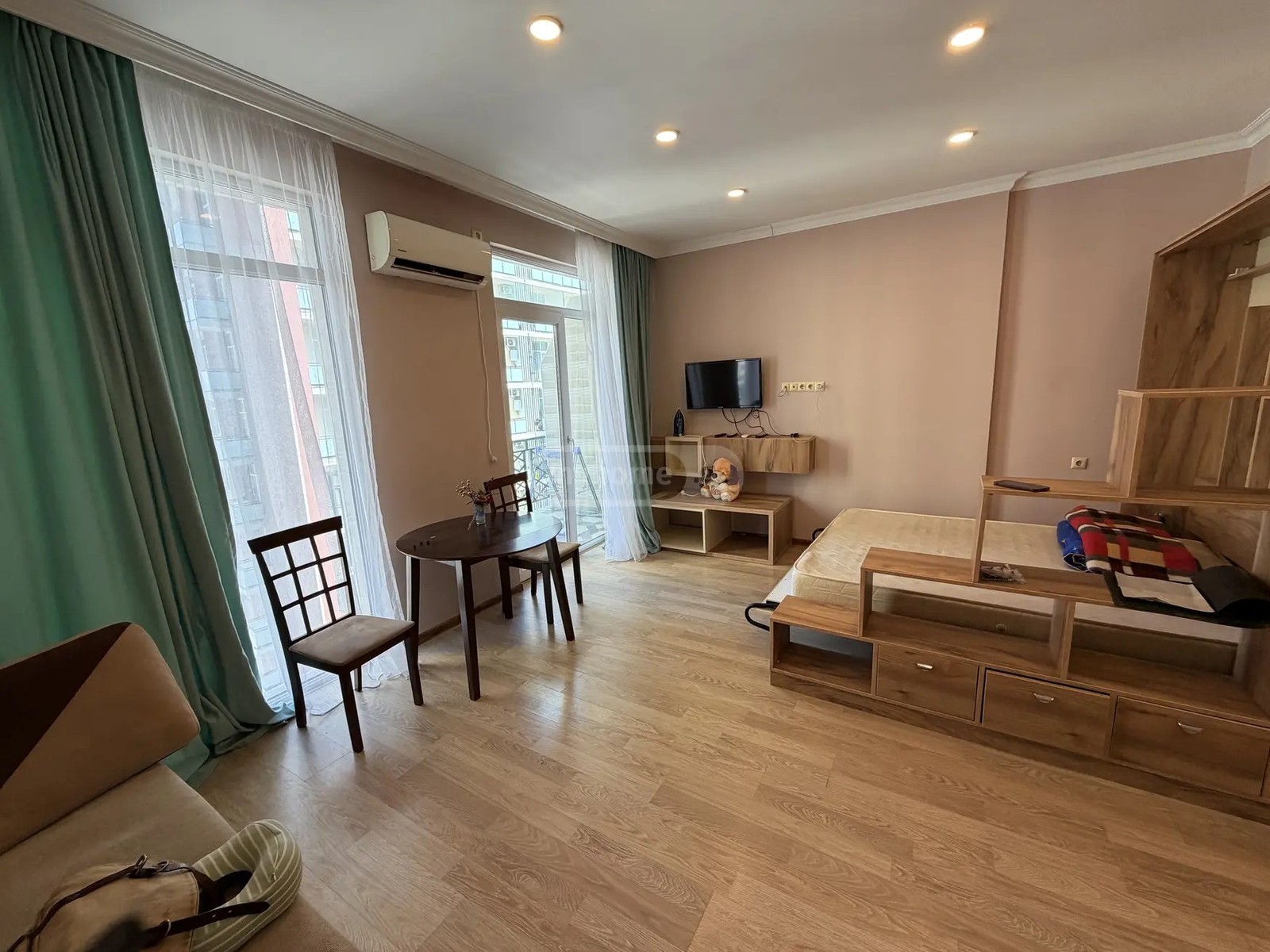 ხიმშიაშვილი შ. ქ. 65ბ - 1 rooms