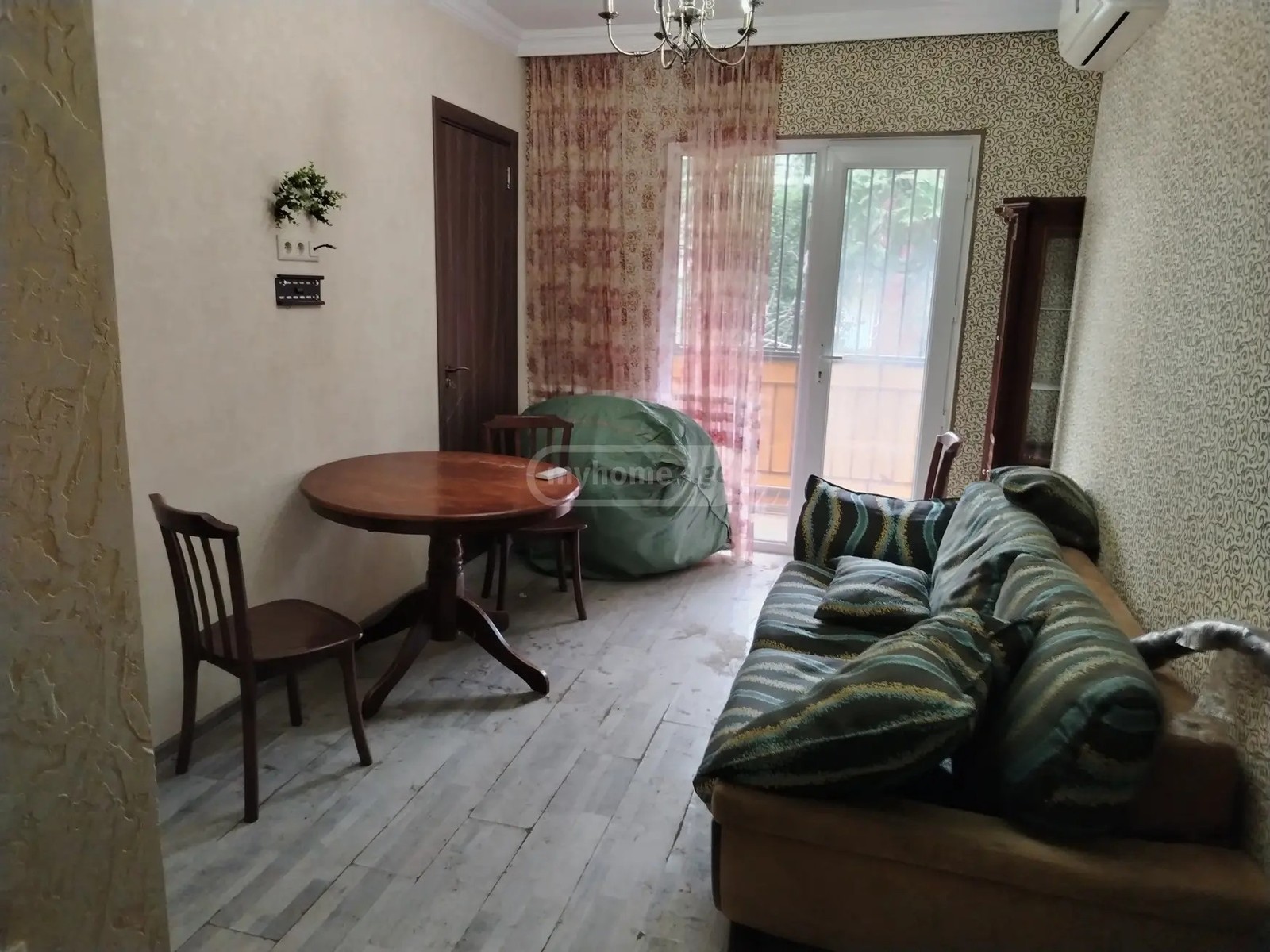 ტაძრის ქ. 34 - 1 rooms