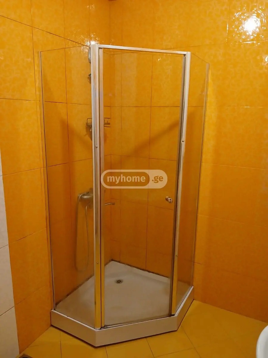 პუშკინის ქ. 35 - 3 rooms