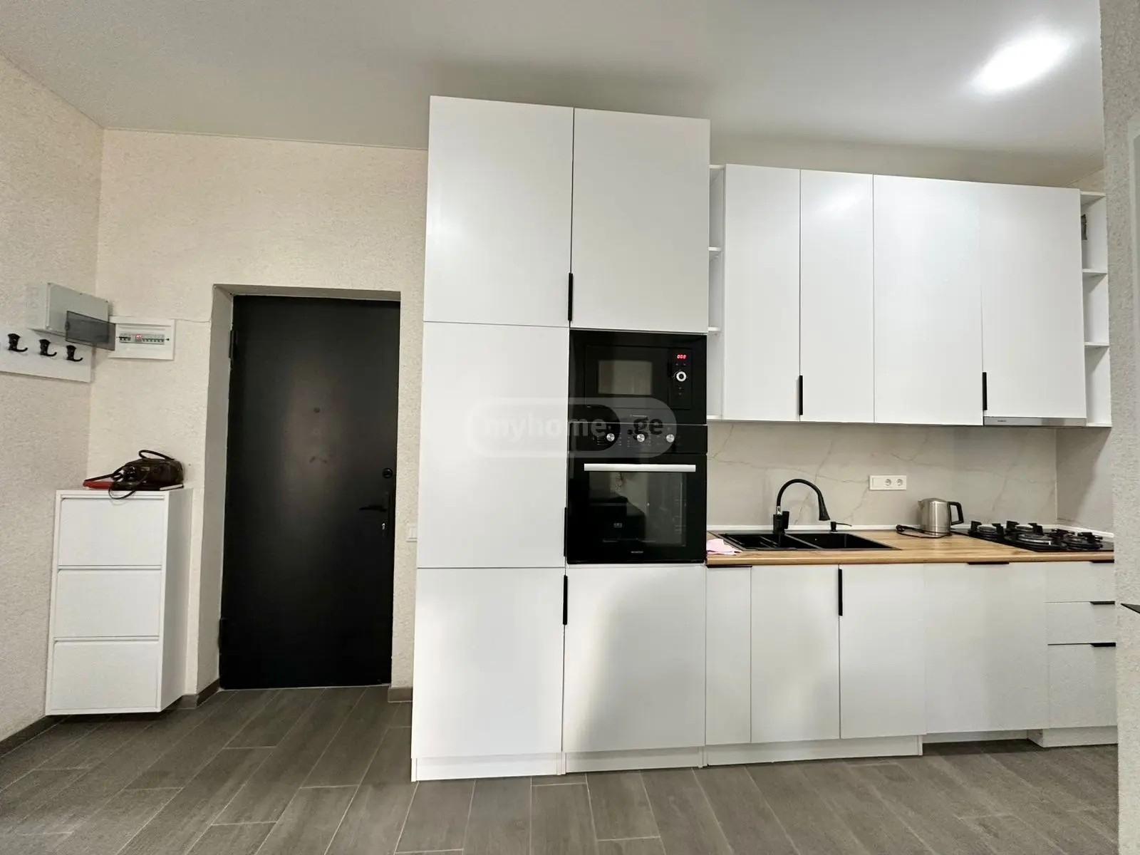 თოფურიძე ვ. ქუჩა 2 - 3 rooms